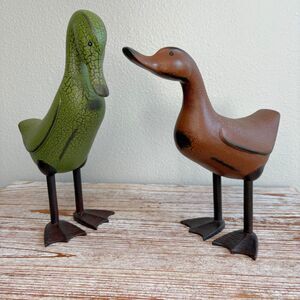 Vintage Wood Standing Ducks Set of 2 Folk Art Wooden Hand Painted Decor